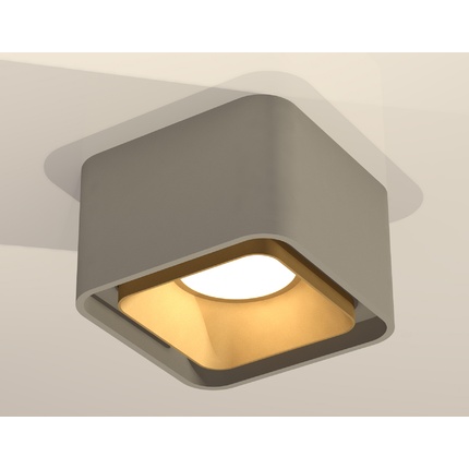 Точечный накладной светильник Ambrella light MR16 XS7834004